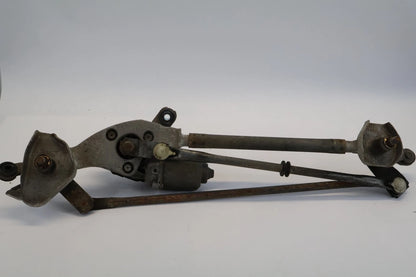 2010-2013 SUZUKI KIZASHI FRONT WINDSHIELD WIPER MOTOR W/ LINKAGE 38110-79J10