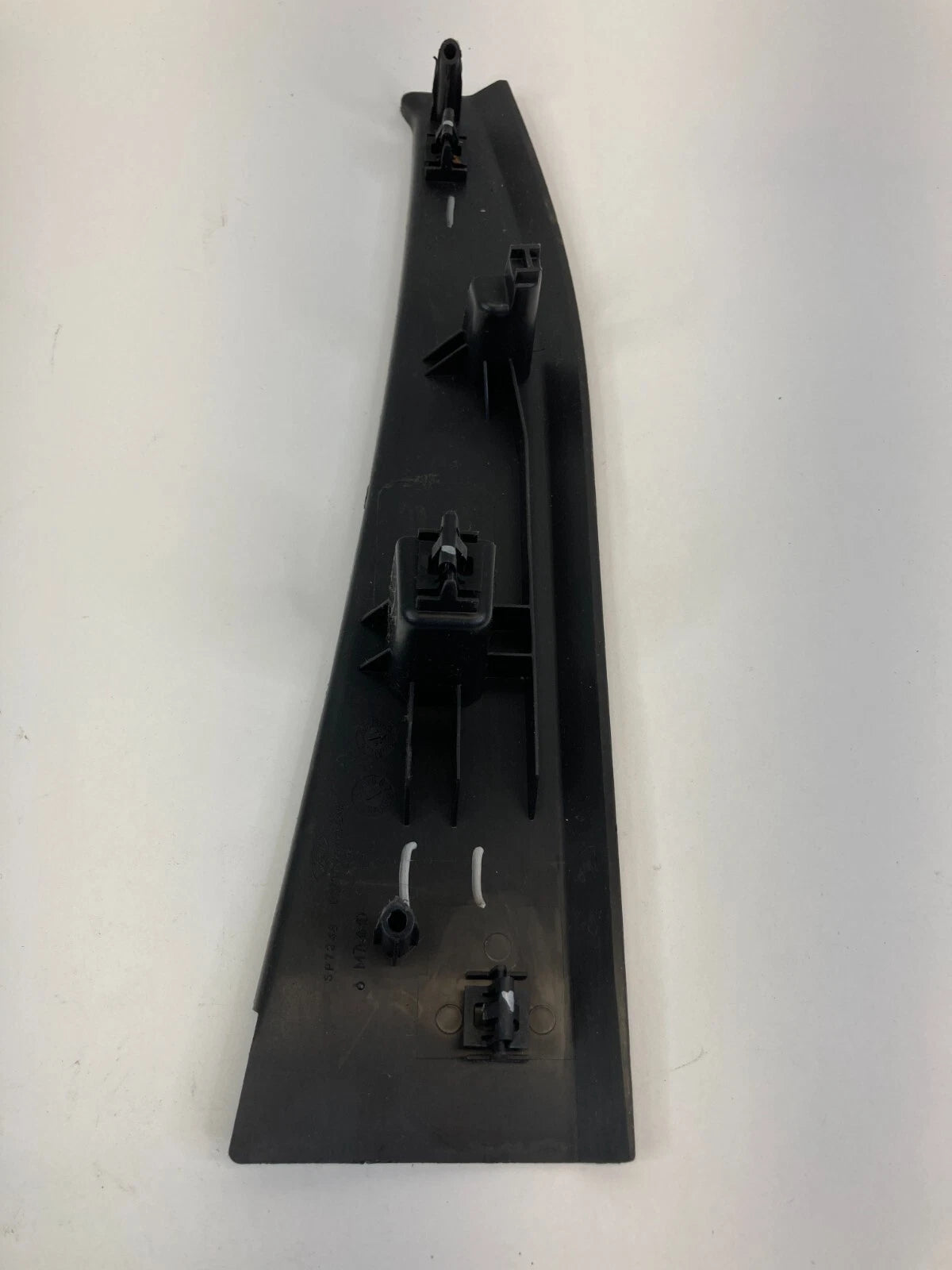 2013-2016 FORD FUSION LEFT INNER A PILLAR WINDSHIELD TRIM COVER DS73-F026A23-BAW