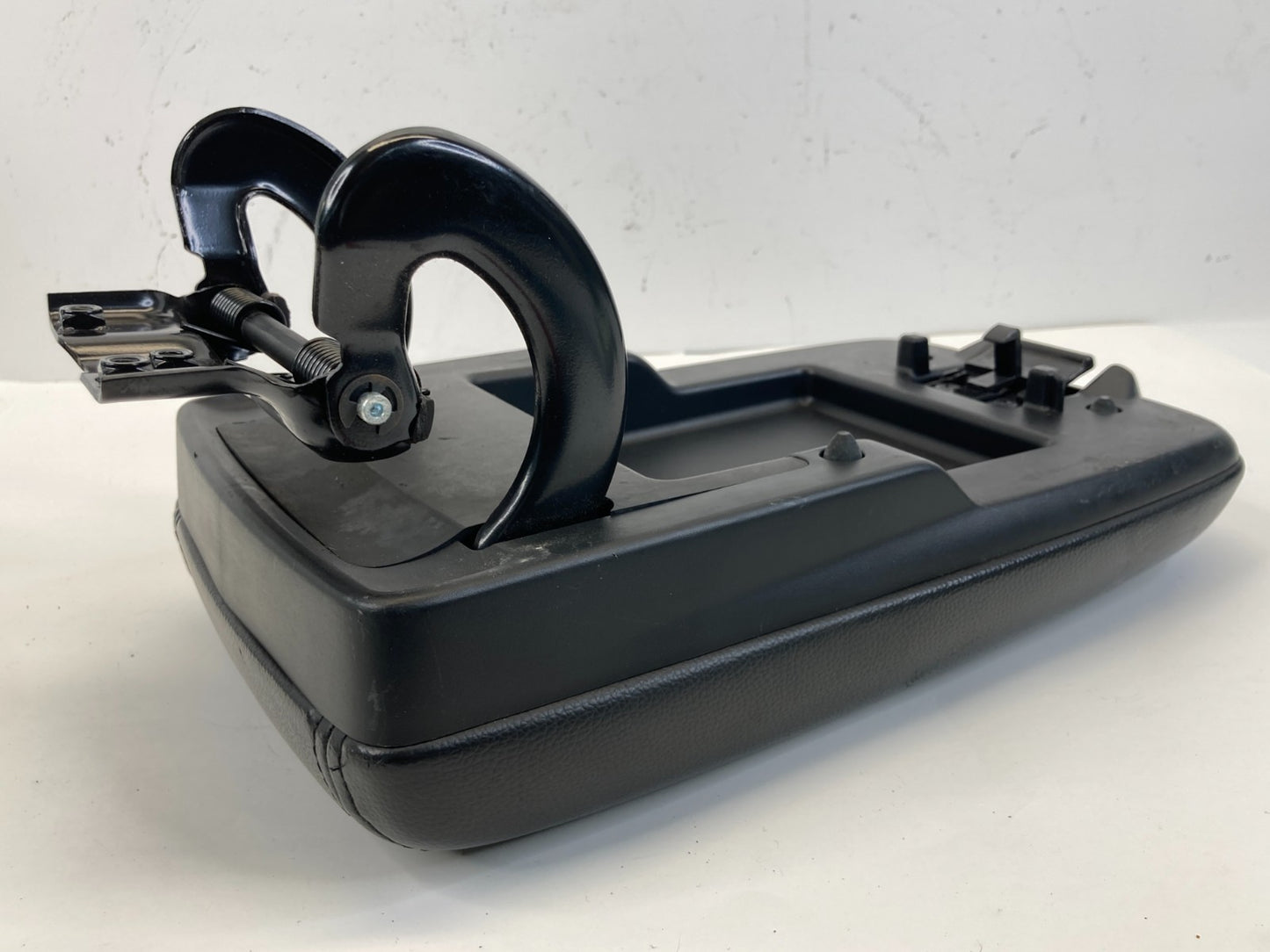 2012-2015 Chevrolet Captiva Sport Center Console Armrest Arm Rest Cover Lid