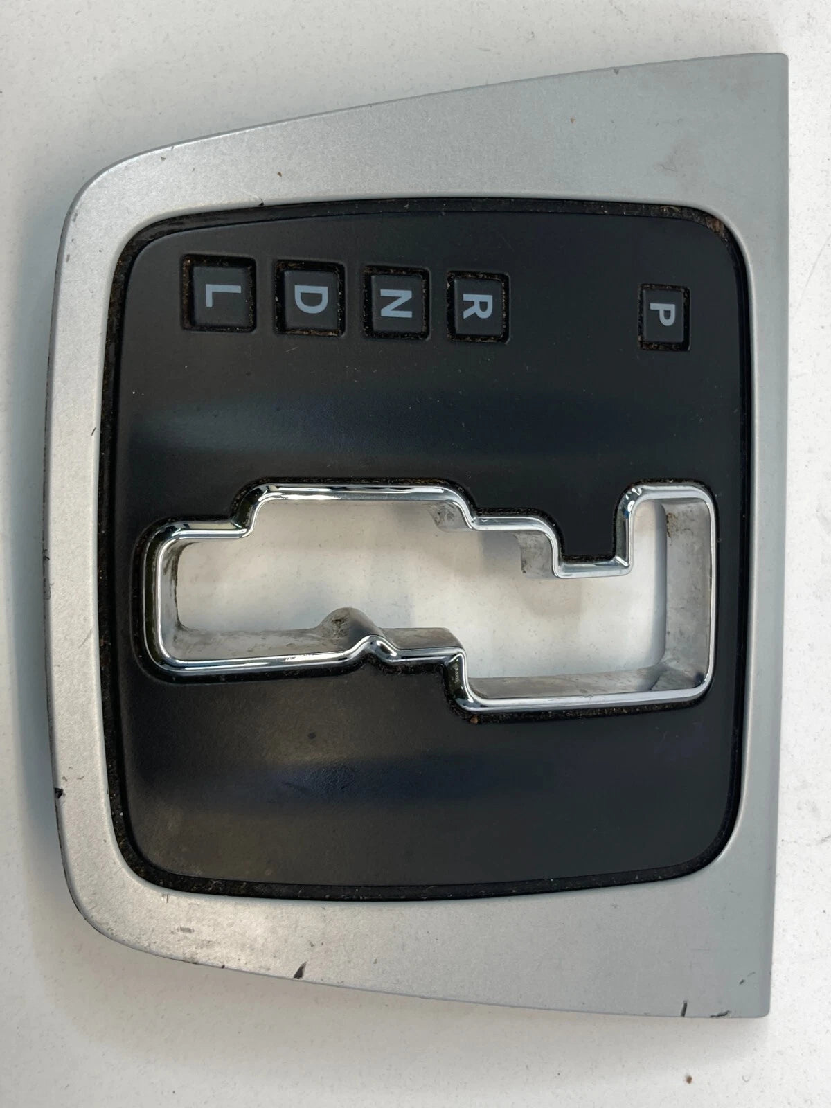2010-2012 DODGE CALIBER CENTER CONSOLE SHIFTER BEZEL TRIM PANEL 1JW80XZ2AB OEM