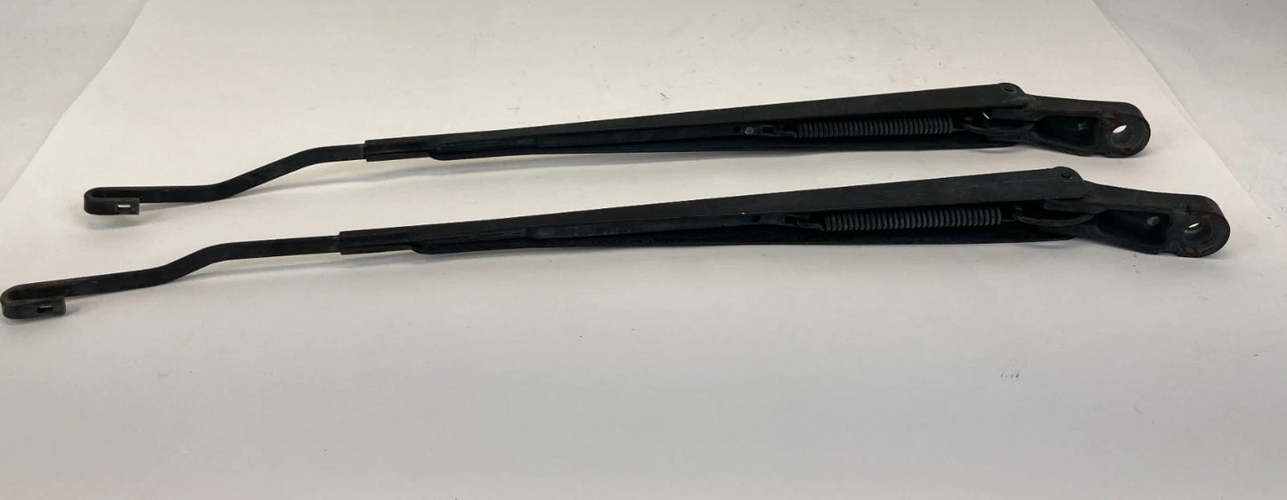 03 04 05 06 Lincoln Navigator Front Right & Left Windshield Wiper Arm Pair OEM