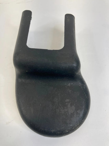 11-16 HYUNDAI ELANTRA FRONT RIGHT SEAT TRACK INNER END CAP COVER 88567-3X000