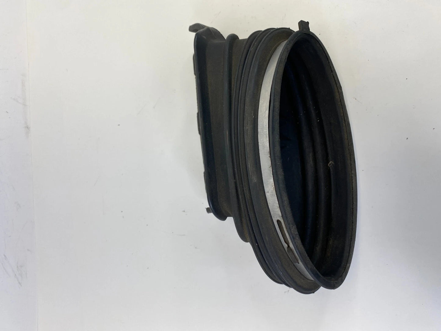 09-12 FORD ESCAPE AIR CLEANER INTAKE INLET DUCT HOSE OEM FACTORY 9L84-9F823-BG