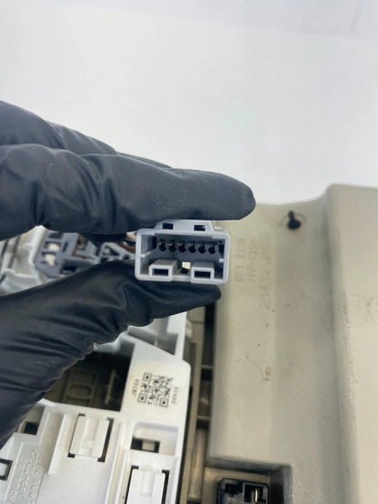 2008-2013 Nissan Rogue Overhead Console Dome Lamp w/Call Control 26430 JK060 OEM