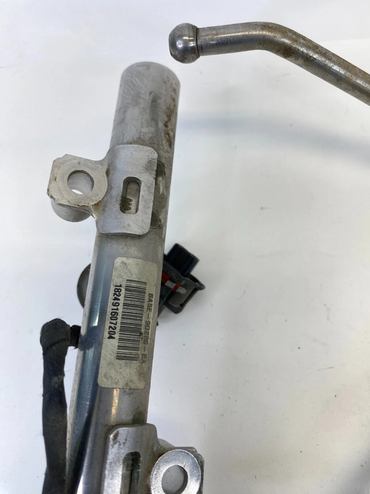 2016-2019 FORD EXPLORER POLICE INTERCEPTOR FUEL INJECTION RAIL W/INJECTORS OEM