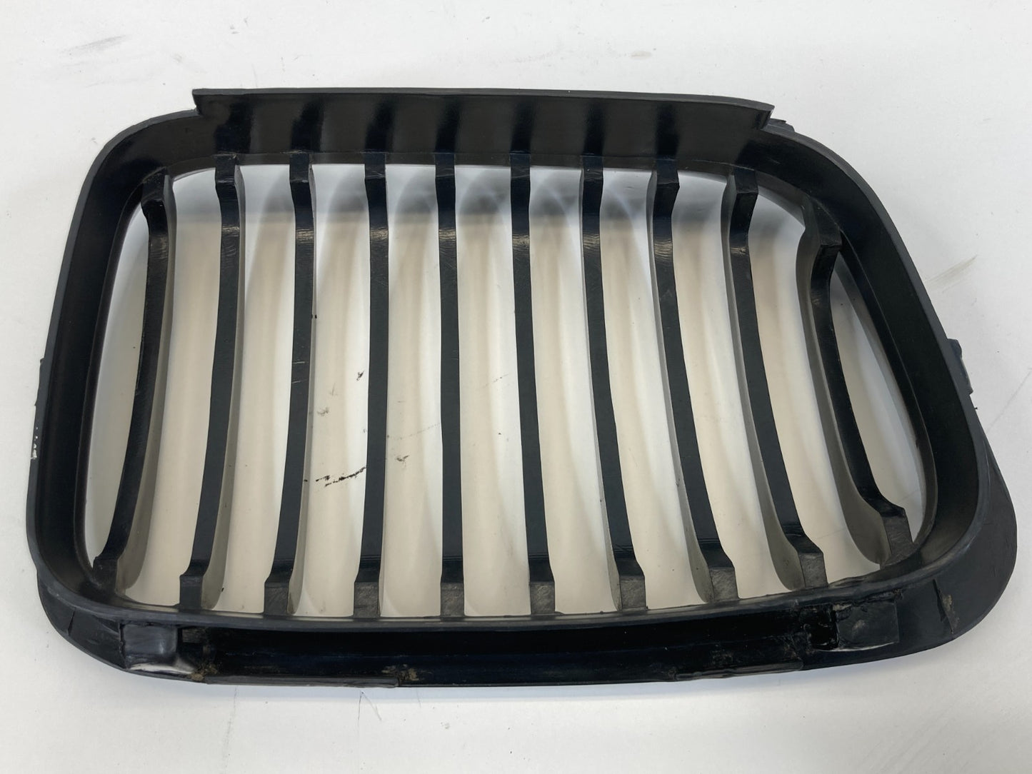 1999 2000 BMW 323i 2001 325i Front Left Driver Side Bumper Grill Grille OEM