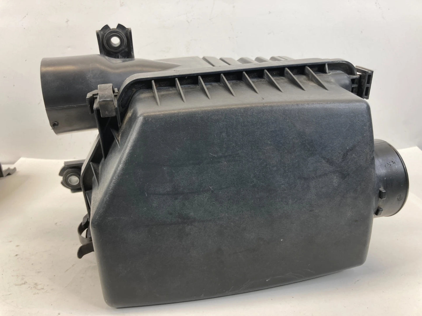 2014-2016 Kia Forte 1.8L Air Intake Cleaner Filter Box Assembly 28100-A7620 OEM