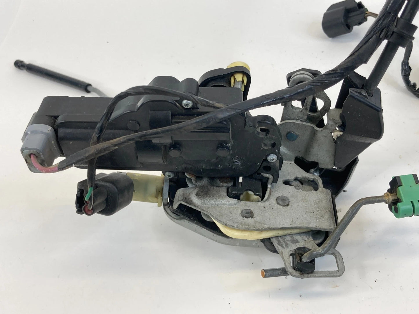 2007-2017 FORD EXPEDITION REAR LEFT BACK DOOR LOCK LATCH RELEASE ACTUATOR