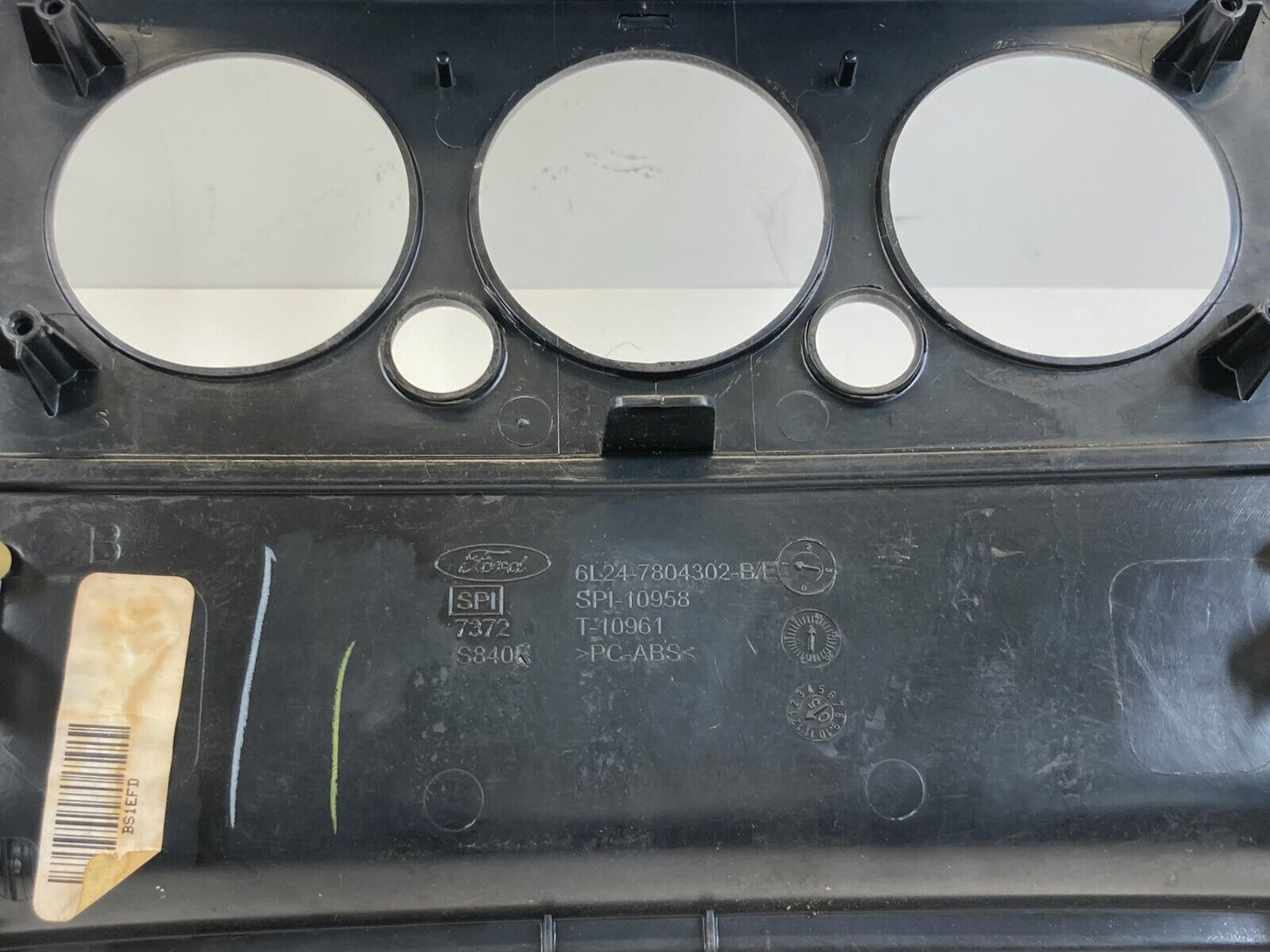 06-10 Ford Explorer Radio Climate Control Trim Bezel w/ Air Vent 6L24-7804302-B