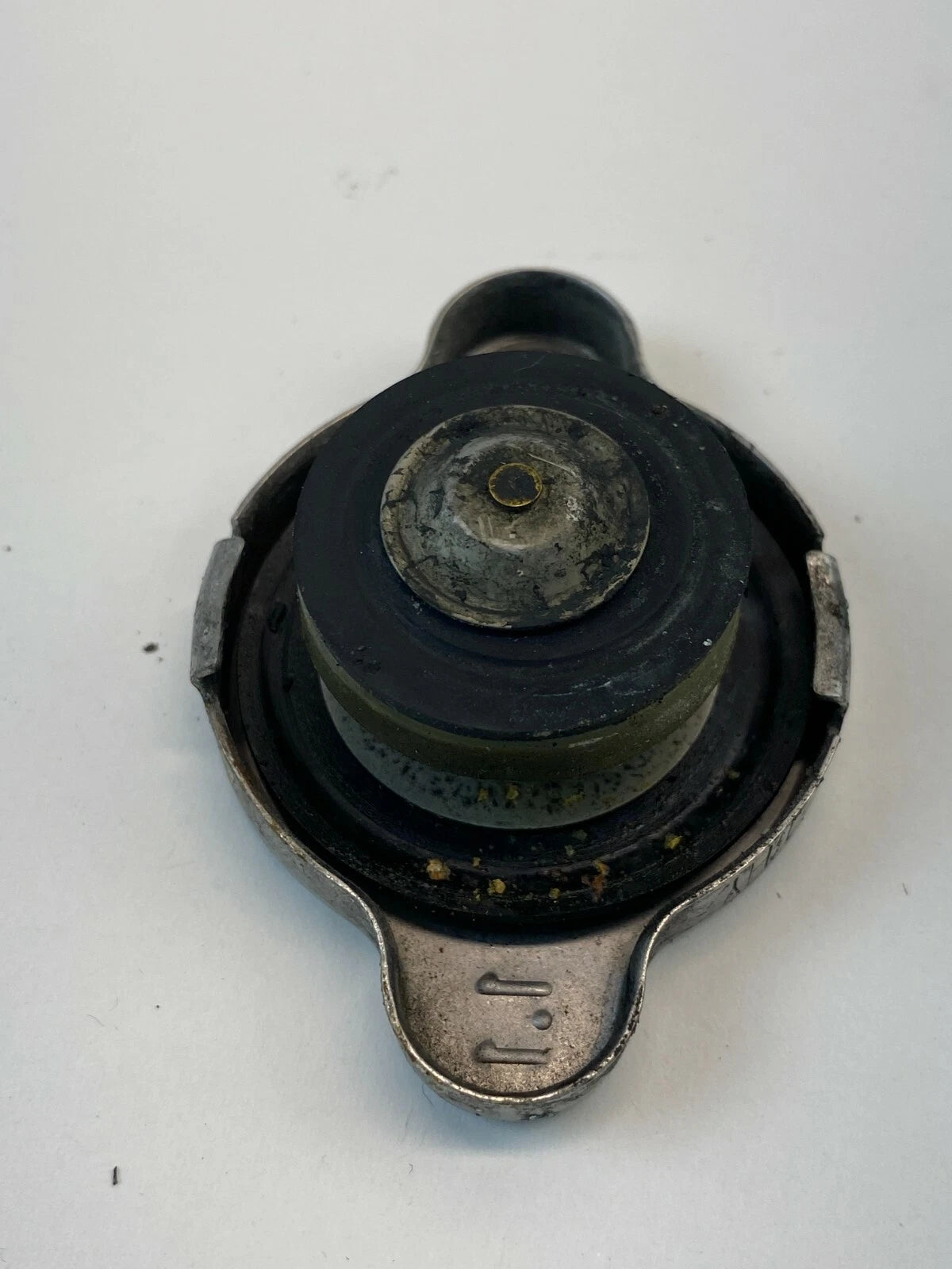 2007 2008 2009 2010 HYUNDAI ELANTRA 2.0L ENGINE RADIATOR PRESSURE CAP LID OEM
