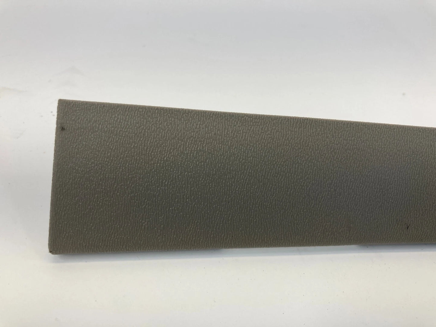 2008 09 10 2011 FORD FOCUS FRONT LEFT SIDE DOOR PILLAR COVER TRIM BEZEL OEM