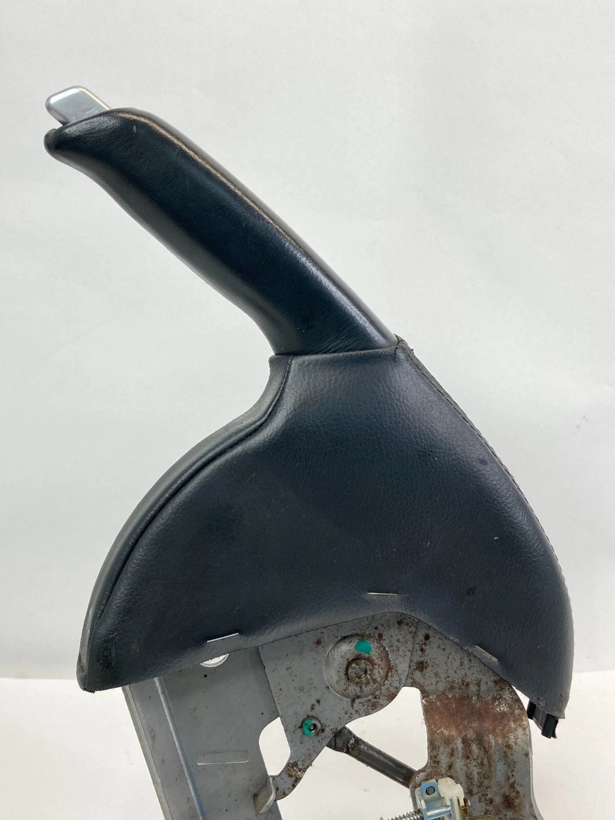 2004 05 2006 ACURA TL EMERGENCY PARKING BRAKE HANDLE CONTROL LEVER ASSEMBLY OEM