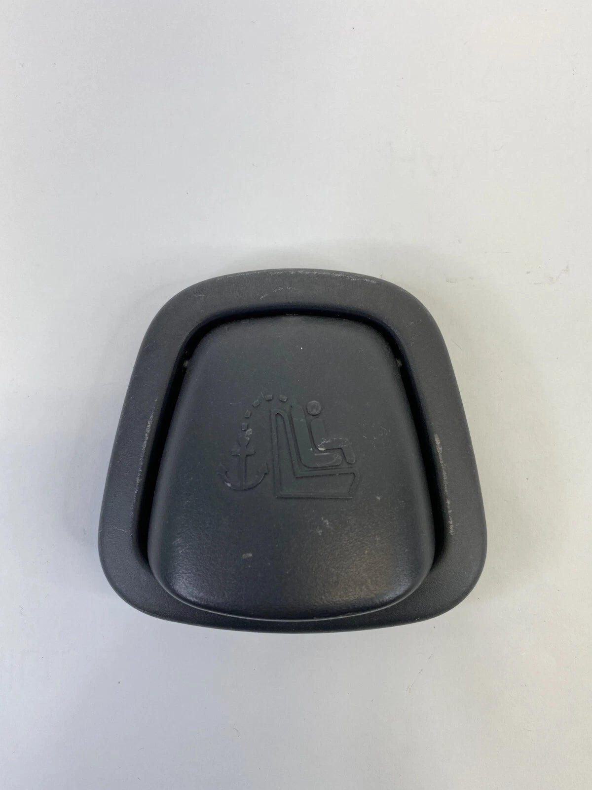 2011-2019 FORD FIESTA REAR DECK SEAT CHILD SAFETY ANCHOR HOOK COVER CAP TRIM OEM