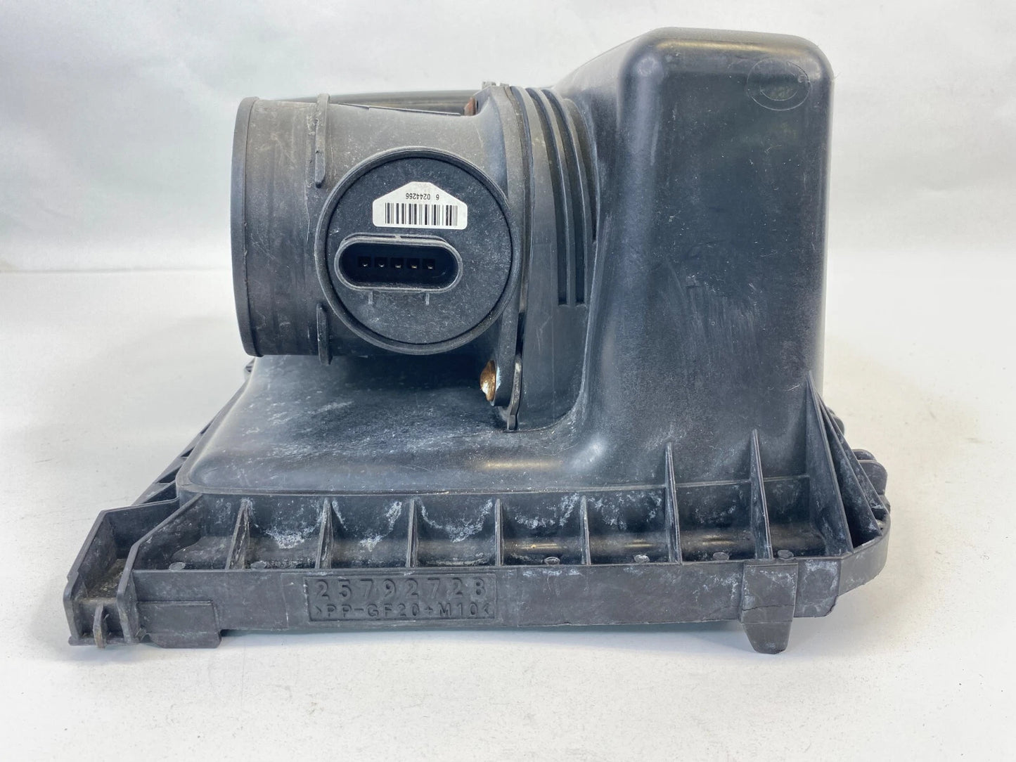 2006-2009 PONTIAC TORRENT 3.4L AIR INTAKE CLEANER BOX HOUSING OEM 25792728