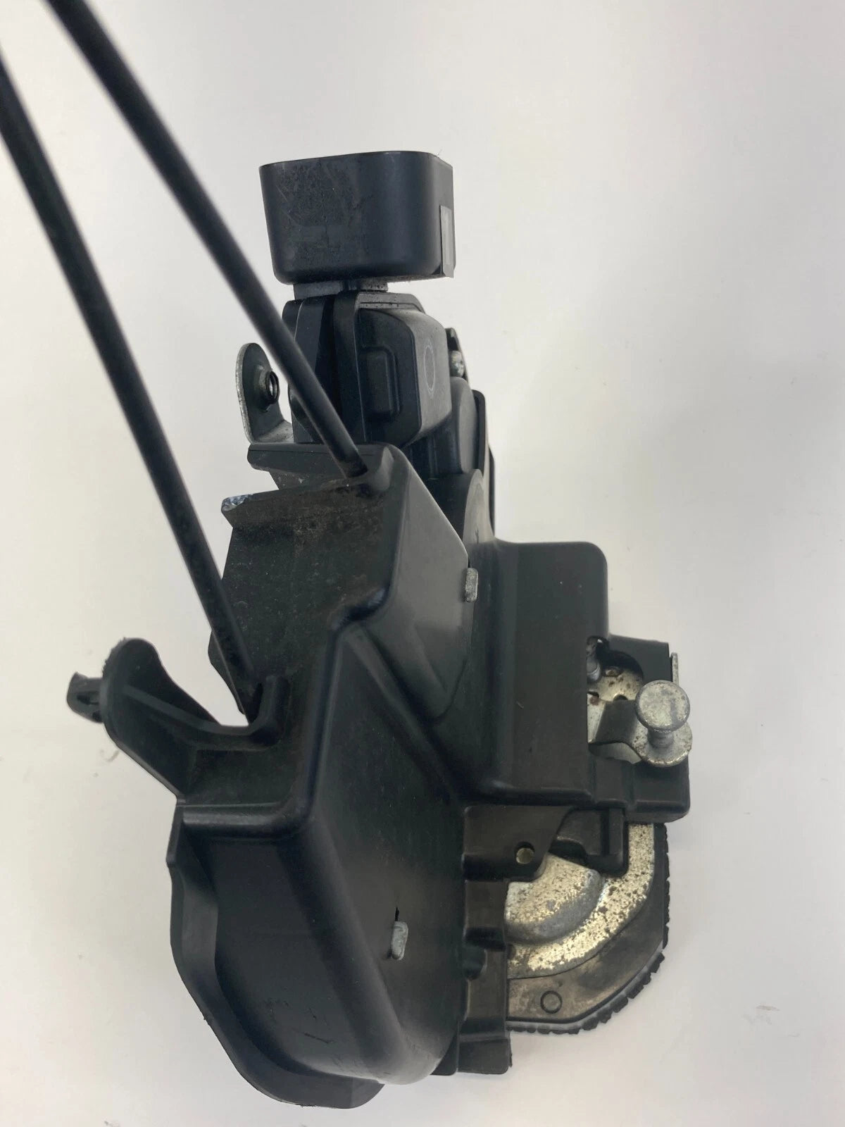 2001-2007 TOYOTA HIGHLANDER REAR RIGHT SIDE BACK DOOR LOCK LATCH ACTUATOR OEM