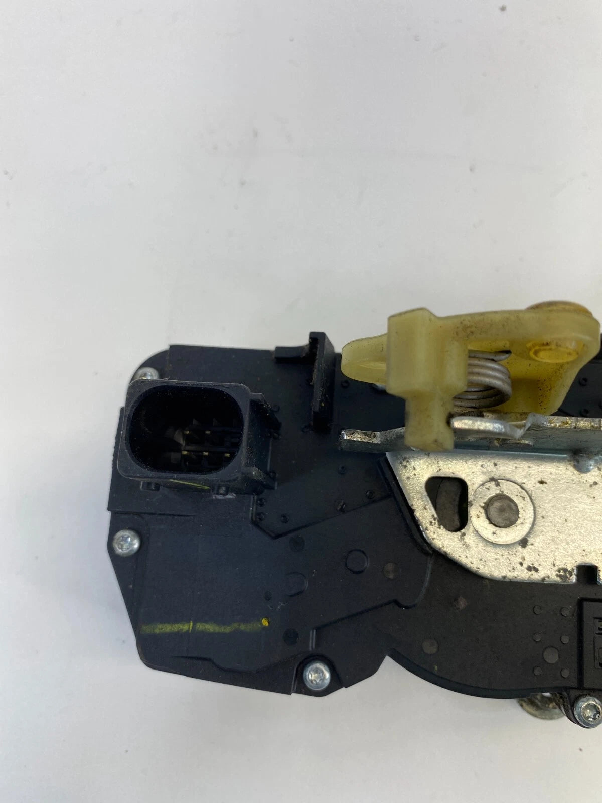 2008-2010 SATURN VUE FRONT RIGHT PASSENGER DOOR LOCK LATCH ACTUATOR 25875783 OEM