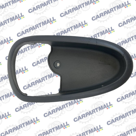 99-05 PONTIAC GRAND AM SEDAN REAR LEFT INNER DOOR HANDLE COVER BEZEL 22617661