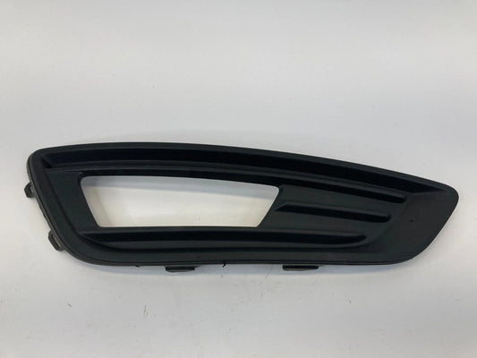 2015-2018 FORD FOCUS BUMPER RIGHT FOG LIGHT BRACKET COVER TRIM F1EB-15A298-A