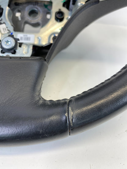 2006 2007 Saturn Vue Steering Wheel W/ Cruise Controls Switches 15292683 OEM