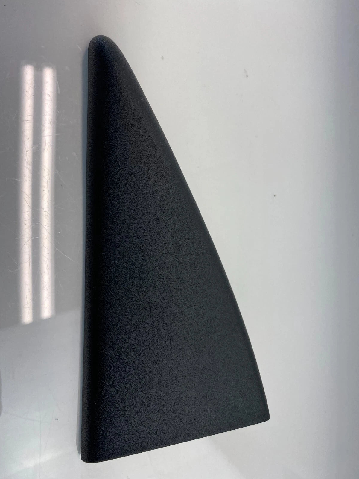 2008-2011 FORD FOCUS REAR RIGHT INTERIOR CORNER BEZEL COVER TRIM 8S4354254K05