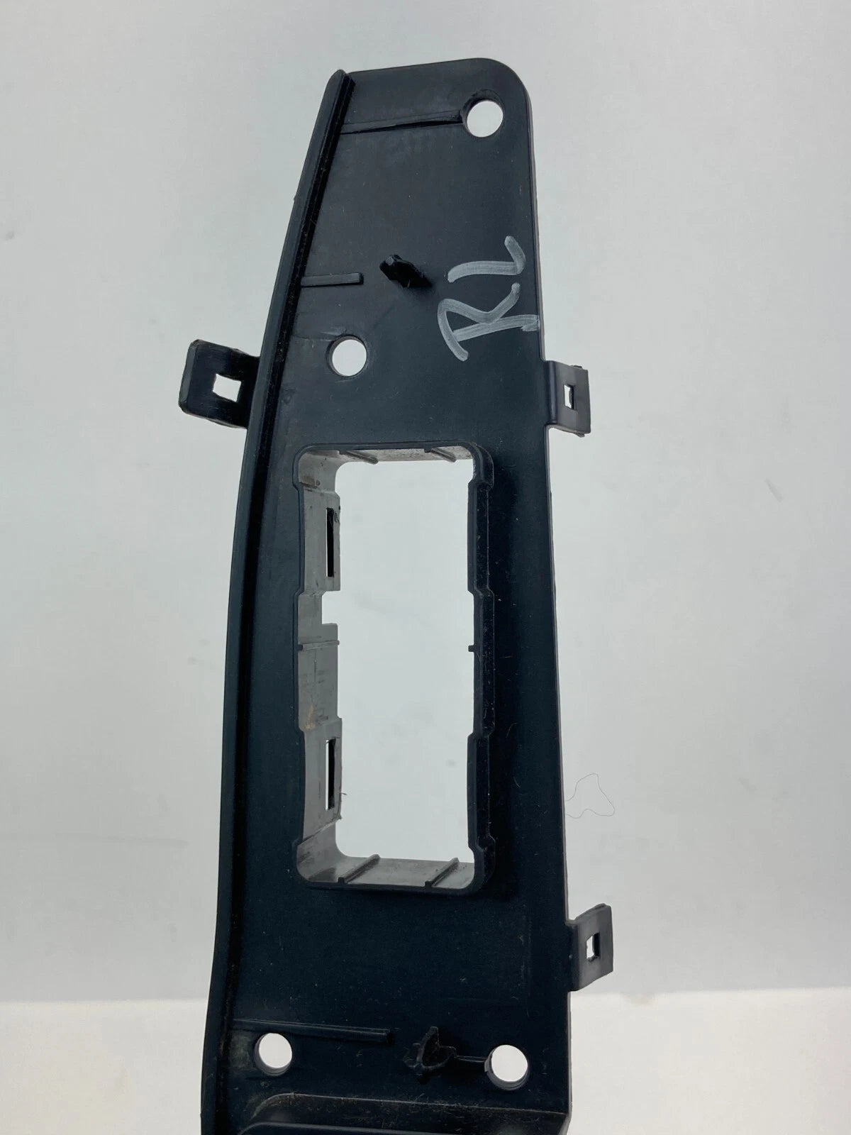 2011-2017 JEEP PATRIOT REAR LEFT DOOR WINDOW SWITCH FRAME TRIM W/ PULL HANDLE