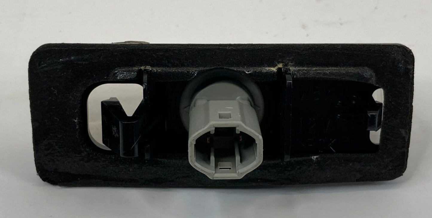 2004-2015 TOYOTA PRIUS REAR BACK TRUNK LICENSE PLATE LIGHT LAMP A045053 OEM