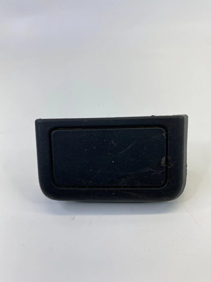 09-12 CHEVROLET TRAVERSE RIGHT SIDE SEAT TRACK BOLT COVER END CAP TRIM 1193872