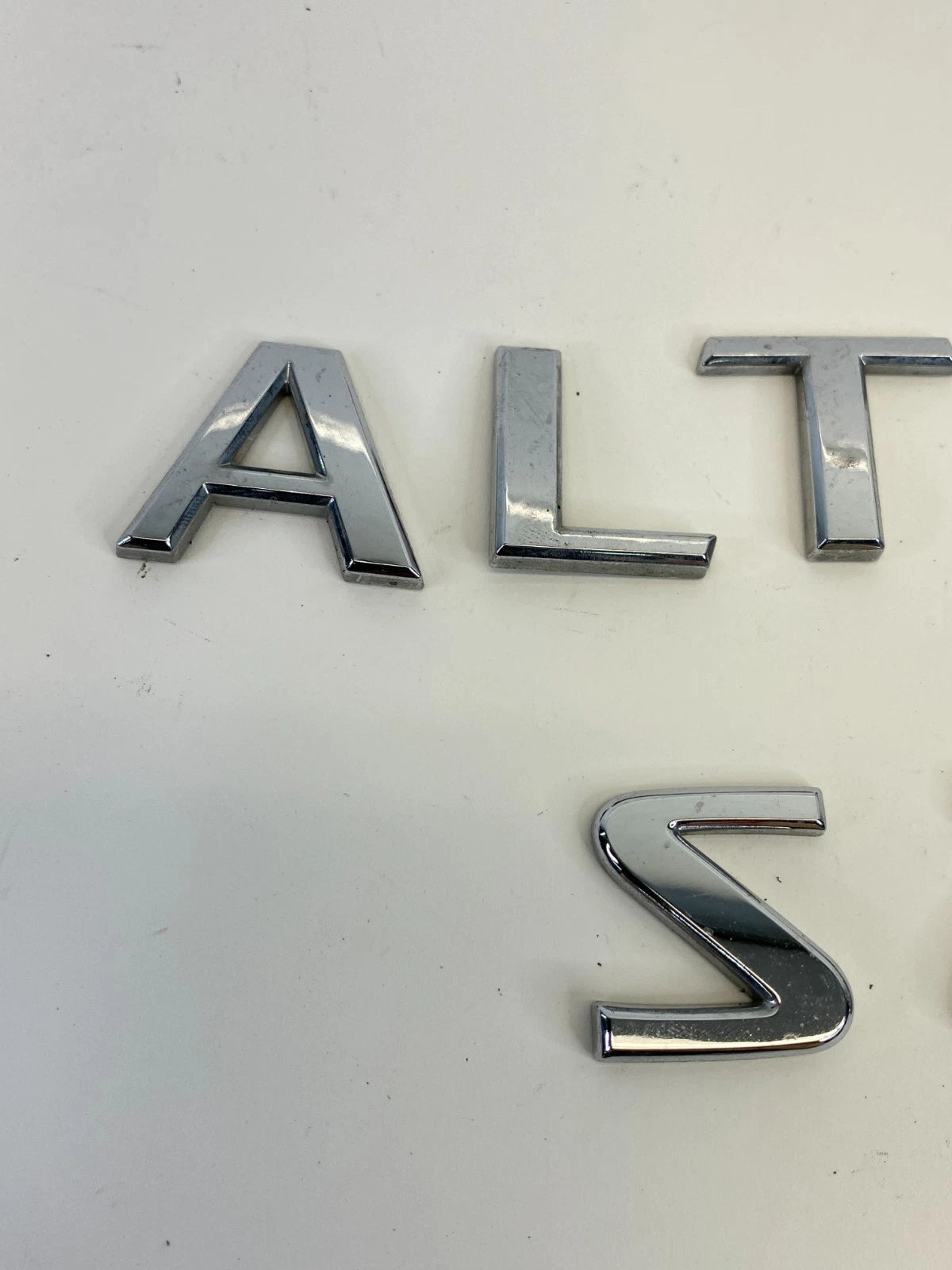 2007-2012 NISSAN ALTIMA SEDAN REAR DECK LID NAMEPLATE EMBLEM BADGE LOGO "S 2.5"