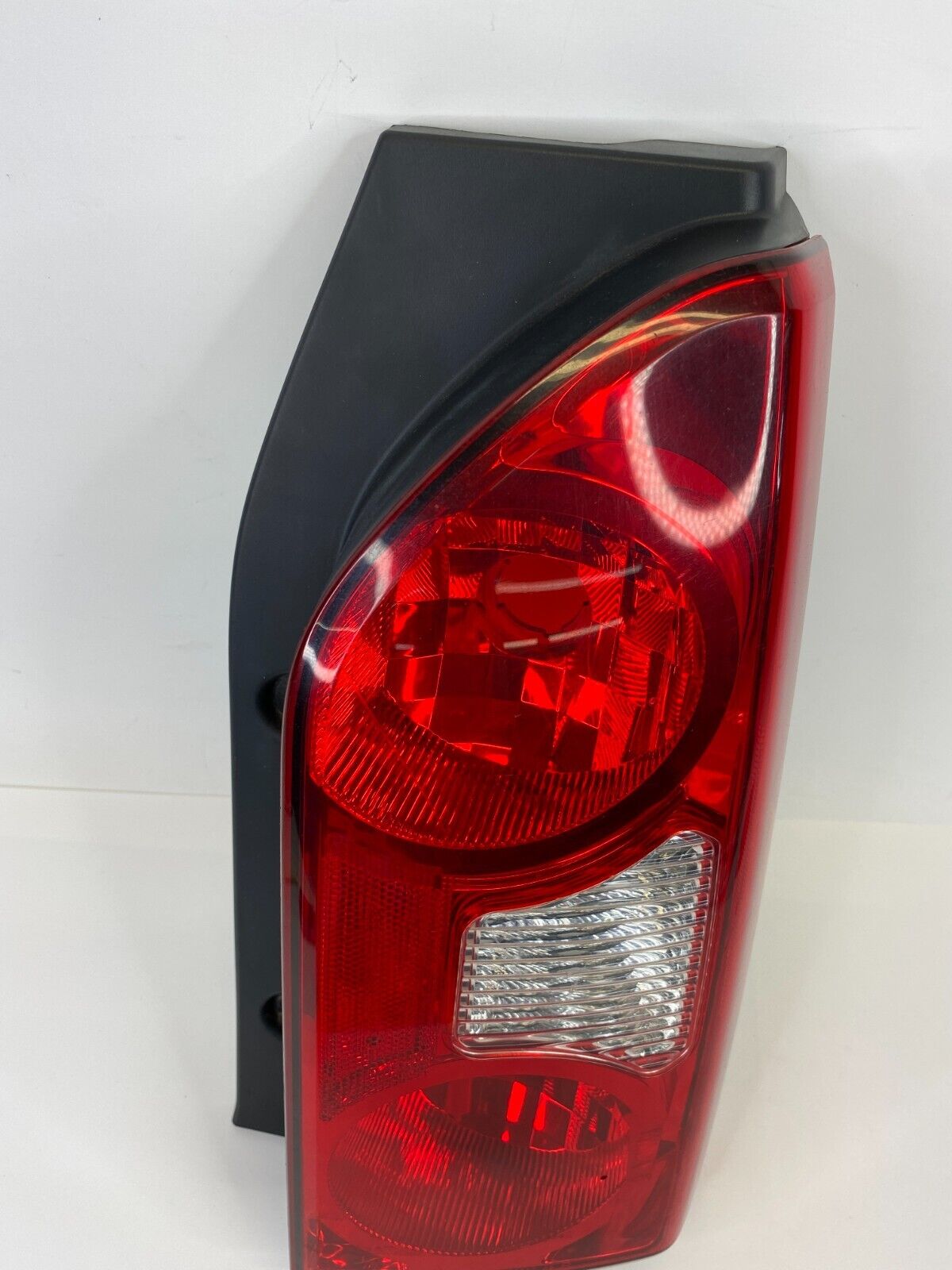 2005-2015 Nissan Xterra Rear Right Passenger Side Tail Light Taillight OEM