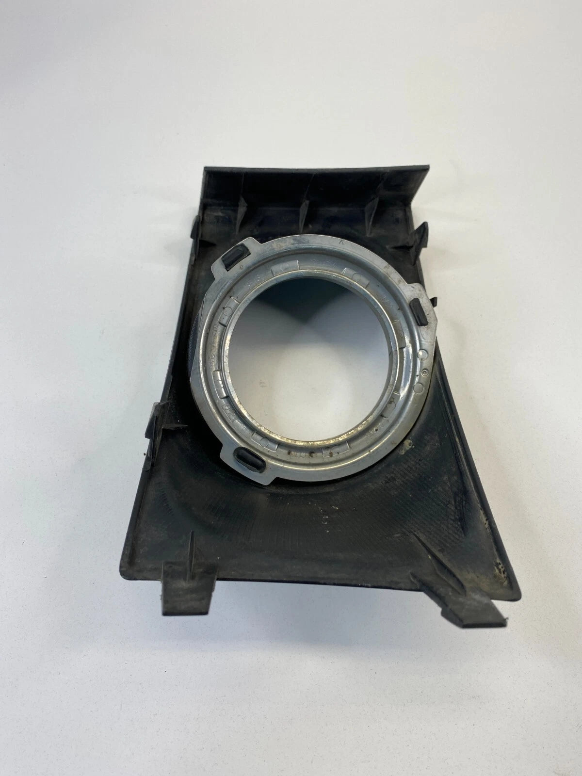 09-11 FORD FOCUS SEDAN FRONT LEFT SIDE FOG LIGHT LAMP BEZEL COVER 8S4315A299AAW