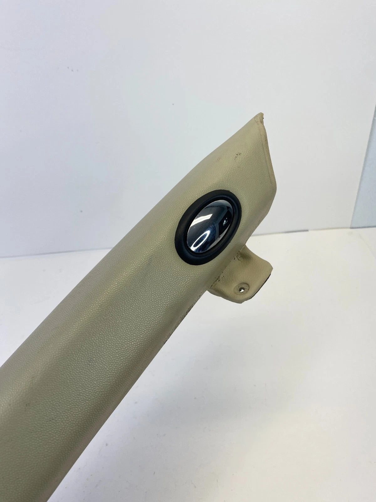 2007-2013 MINI COOPER PASSENGER KNEE BOLSTER TRIM CREAM WHITE OEM 51452752844