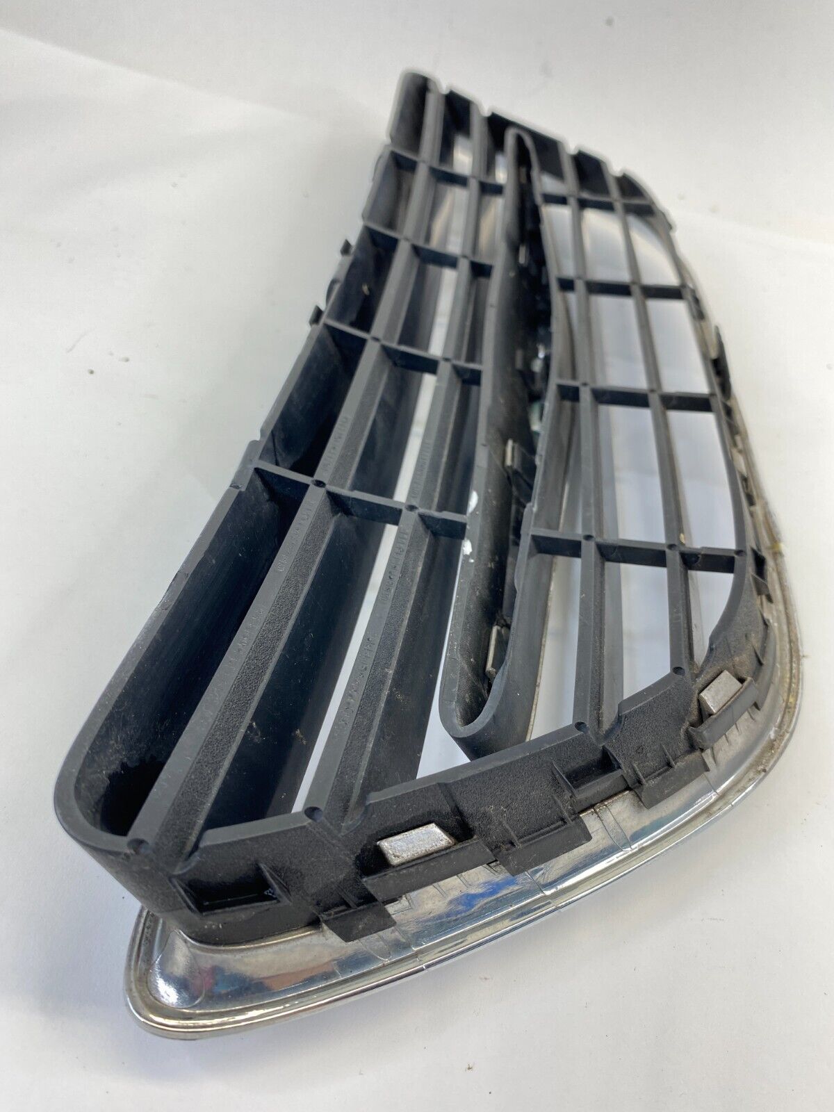 2003 2004 2005 2006 2007 Saab 9-3 Aero Front Center Upper Bumper Grill Grille