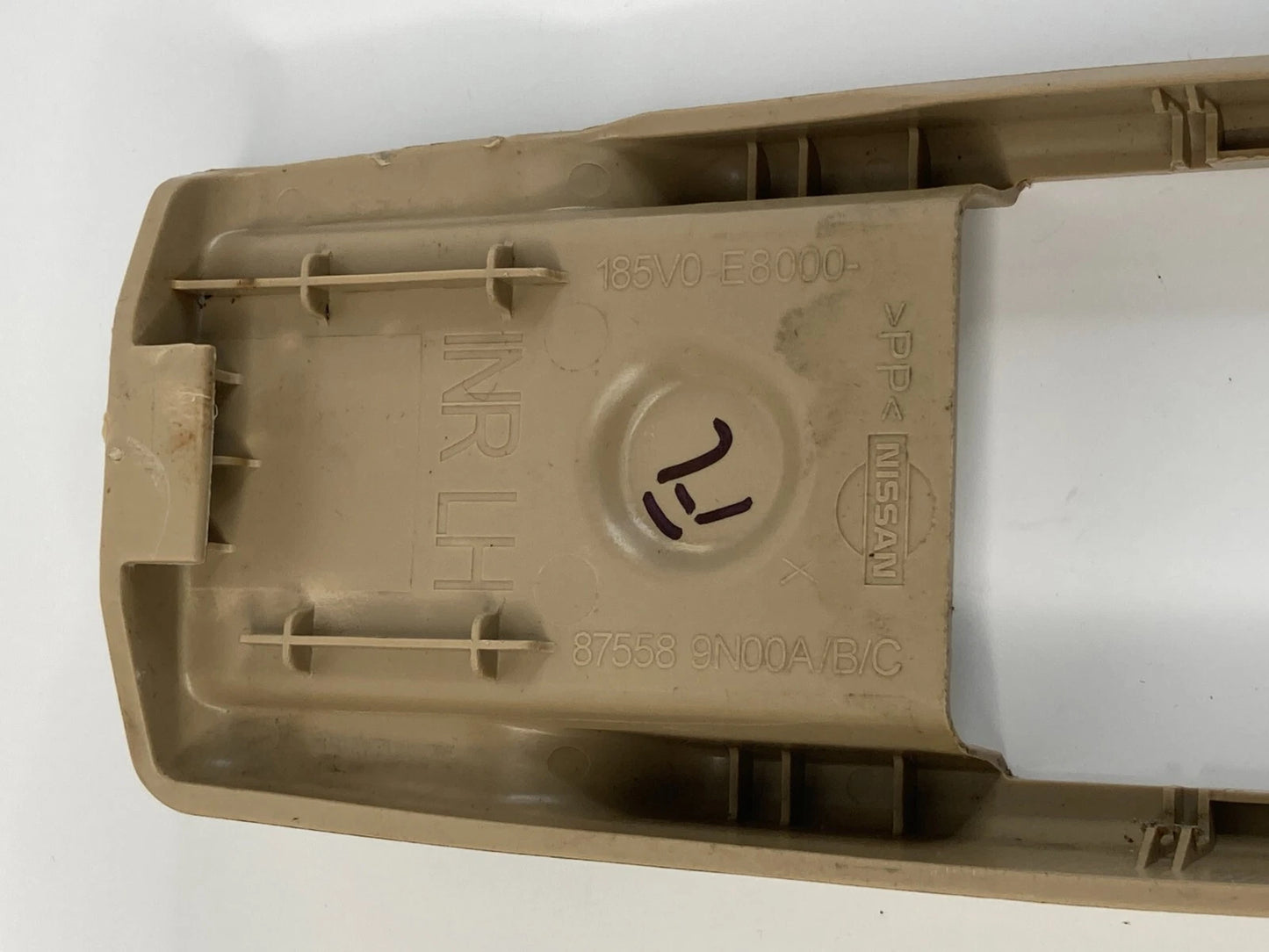 09-14 NISSAN MAXIMA FRONT LEFT SEAT TRACK CAP INNER COVER TRIM 87558-9N00A OEM