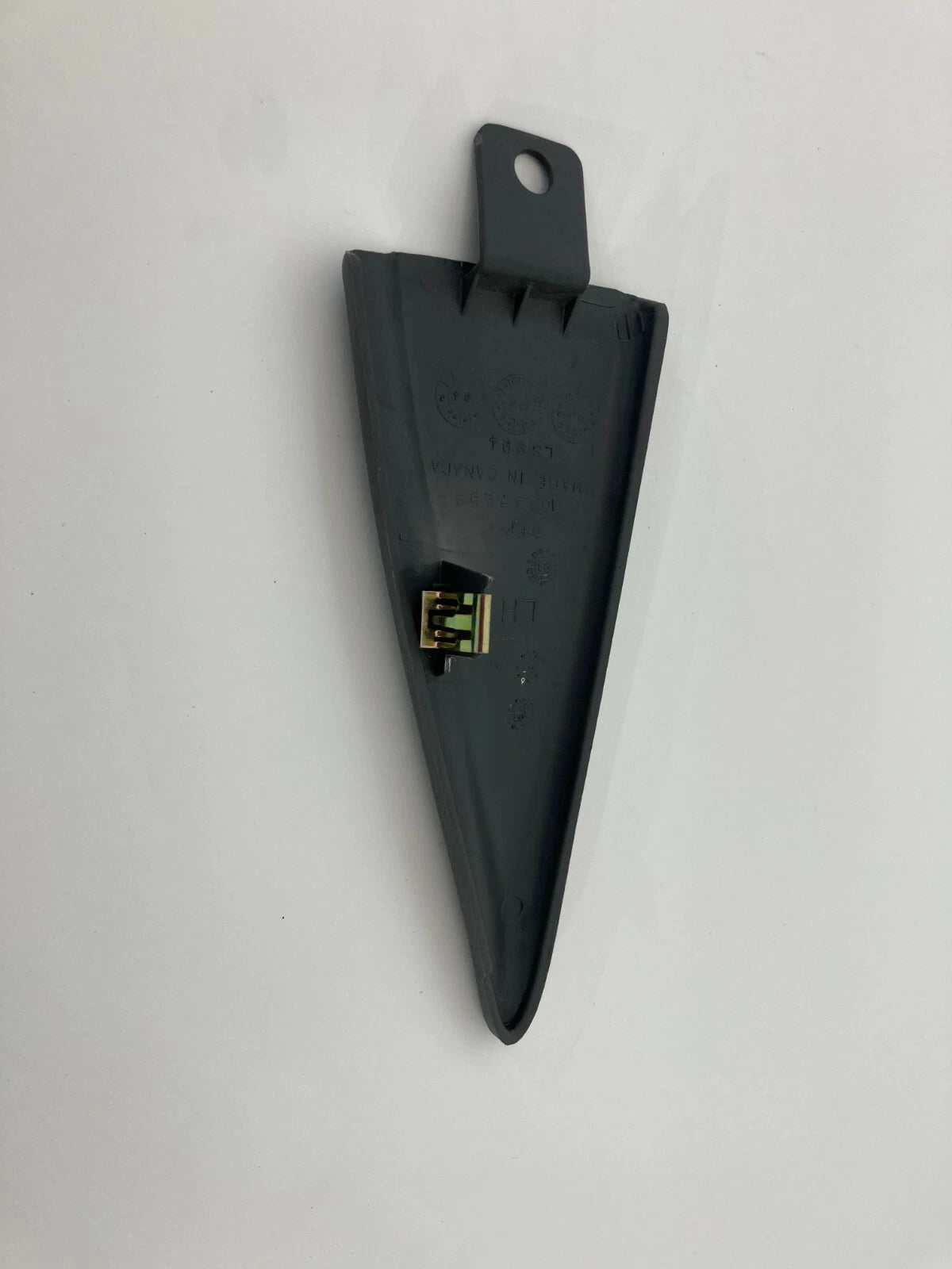 2000-2005 CHEVROLET IMPALA REAR LEFT SIDE DOOR INNER CORNER COVER TRIM 10447252