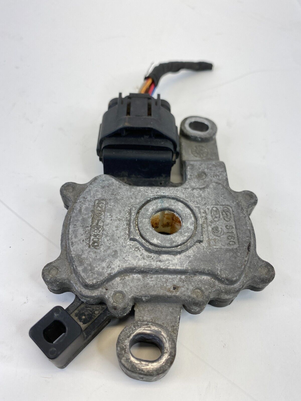 2011-2018 Kia Forte A/T Gear Position Sensor Inhibitor Neutral Safety Switch