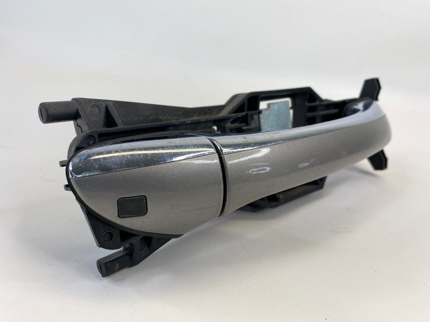 00-03 Mercedes-Benz E320 Sedan Front Right Side Exterior Outer Door Handle OEM