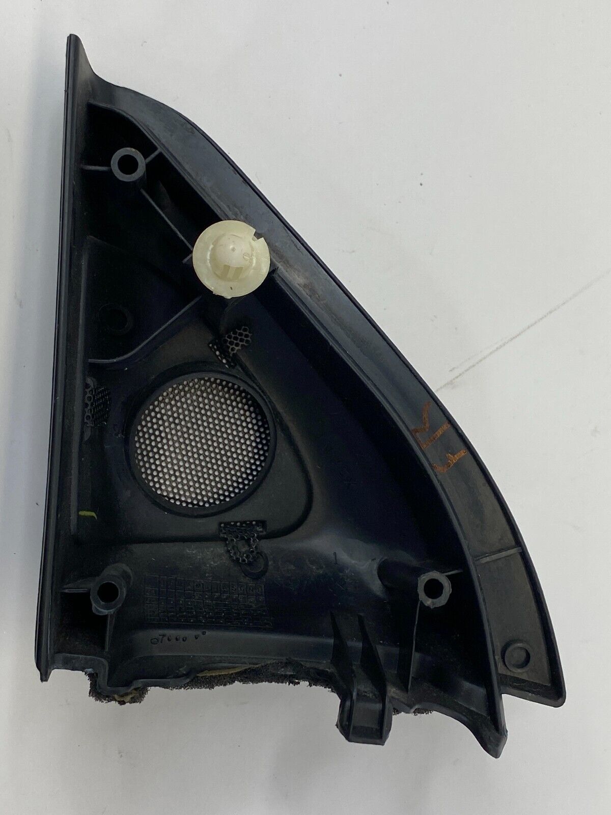 2003-2008 Toyota Corolla Front Right Passenger Tweeter Corner Cover 6749102160