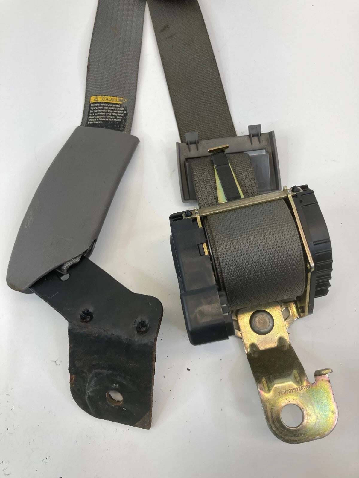 2001-2005 PONTIAC AZTEK FRONT RIGHT SIDE SEAT BELT PRE TENSIONER RETRACTOR OEM