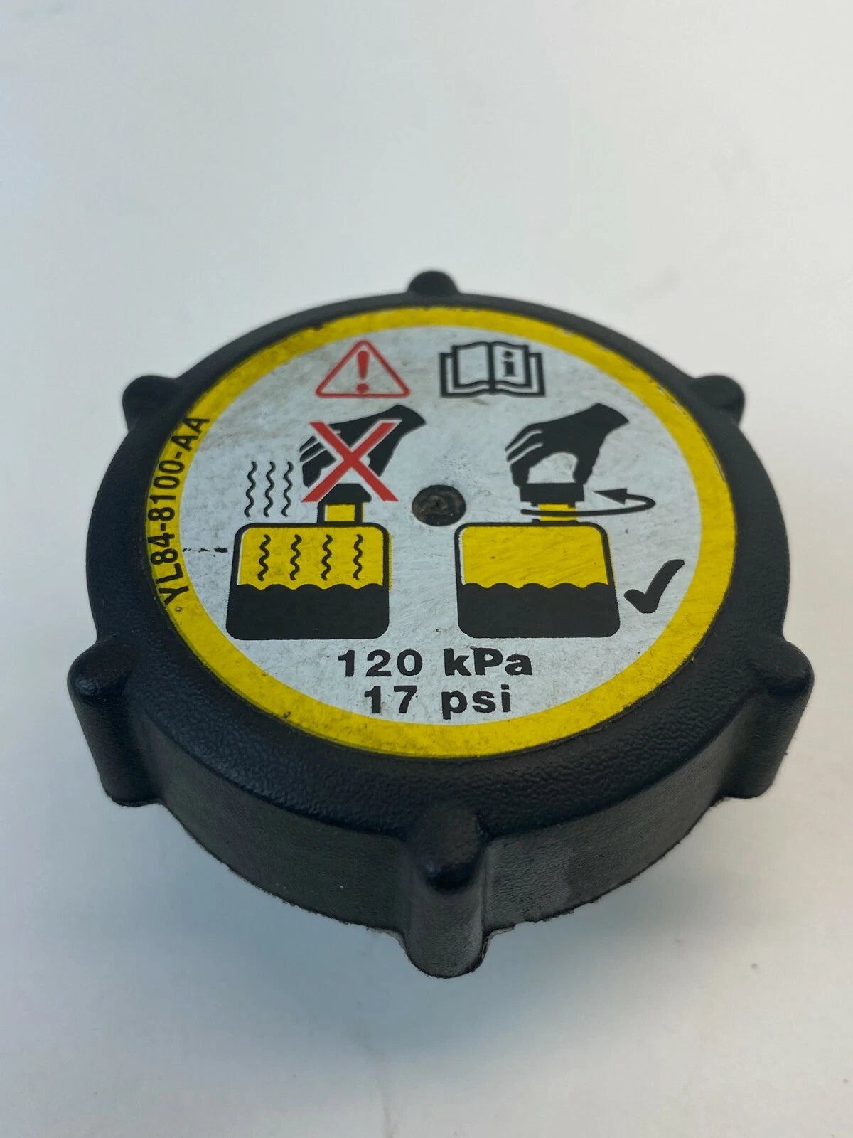 2008-2012 FORD ESCAPE ENGINE COOLANT RESERVOIR CAP TANK LID COVER YL84-8100-AA