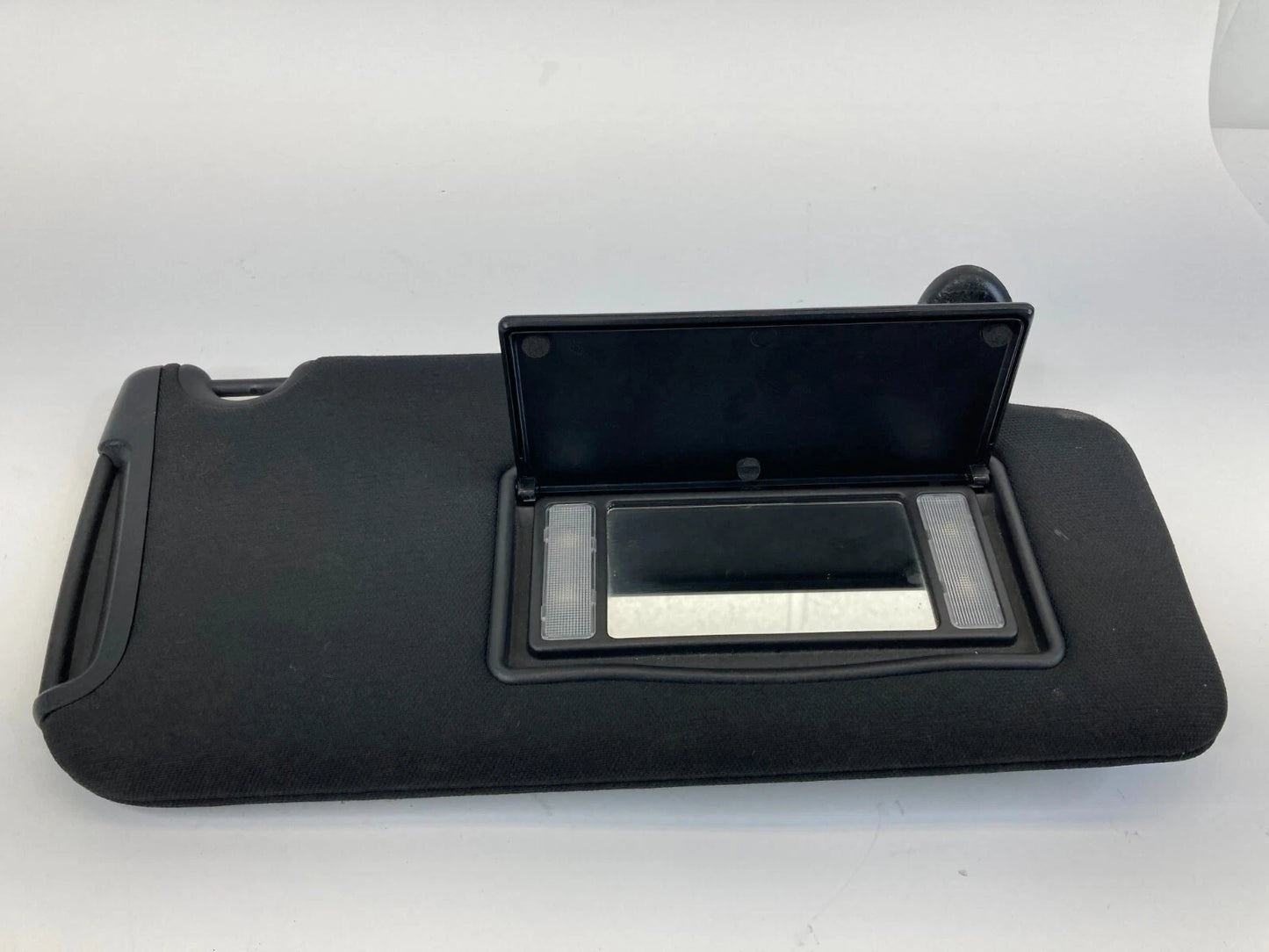 2011-2013 DODGE CHARGER RIGHT PASSENGER SIDE SUNVISOR SUN VISOR W ILLUMINATION
