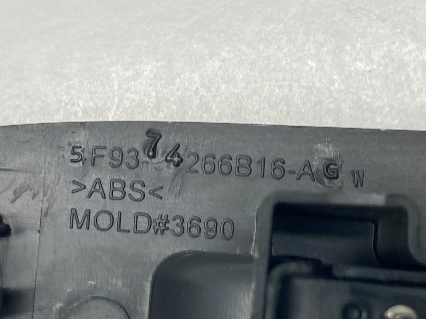 05-07 FORD FREESTYLE REAR RIGHT BACK SIDE POWER WINDOW SWITCH 5F9374266B16 OEM
