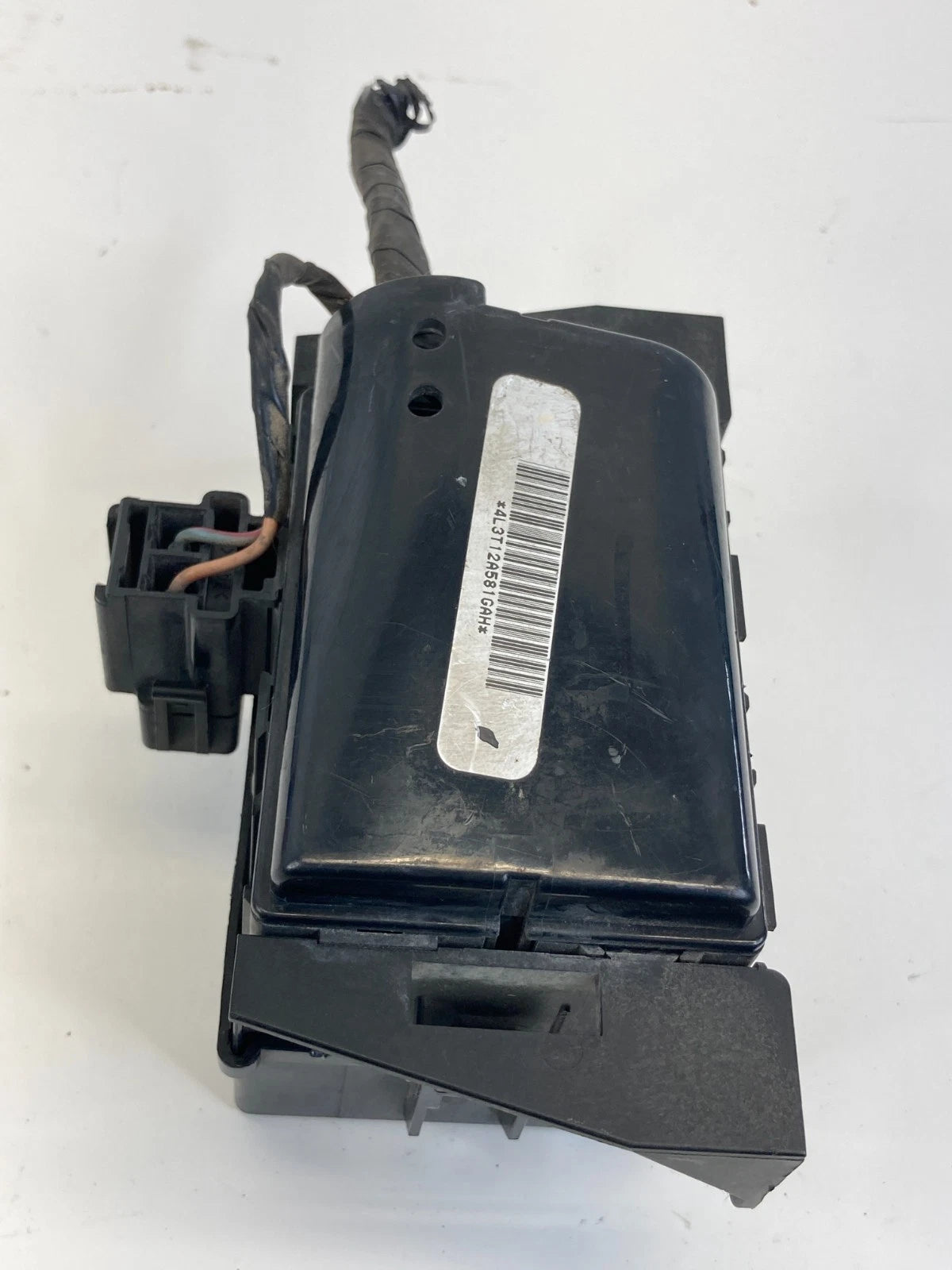 04-08 FORD F-150 5.4L ENGINE BAY WIRING AUXILIARY RELAY BLOCK JUNCTION BOX OEM