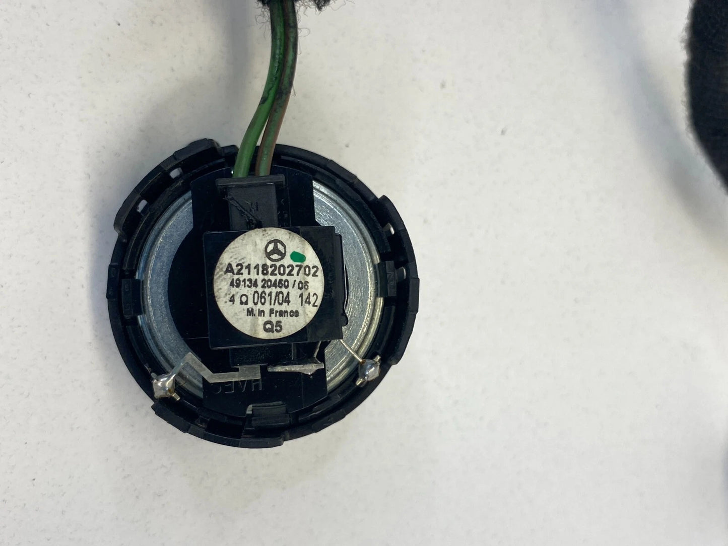 1994-2009 MERCEDES BENZ E320 FRONT LEFT DOOR TWEETER SOUND W WIRE A2115408308
