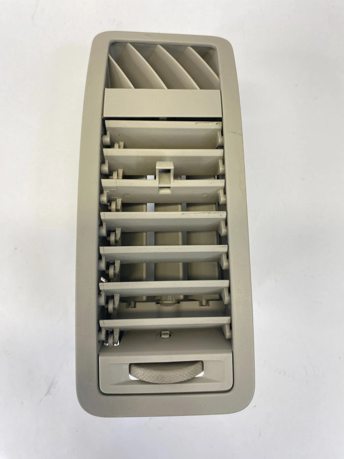 2008-2012 FORD ESCAPE RIGHT DASH A/C HEATER AIR VENT GRILLE OEM 8L84-78046B30-A