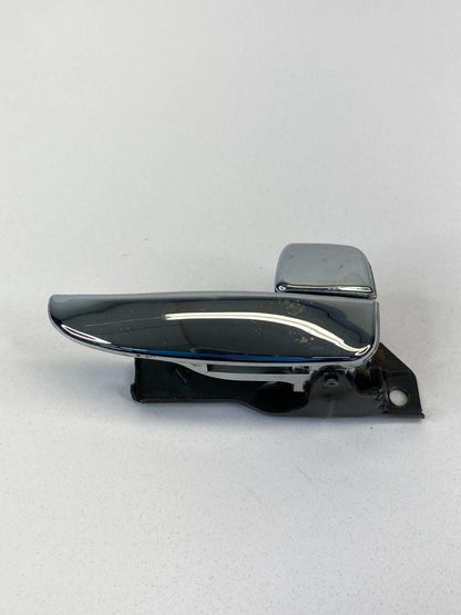 2002-2005 HYUNDAI SONATA REAR RIGHT PASSENGER SIDE INNER DOOR HANDLE ASSEMBLY