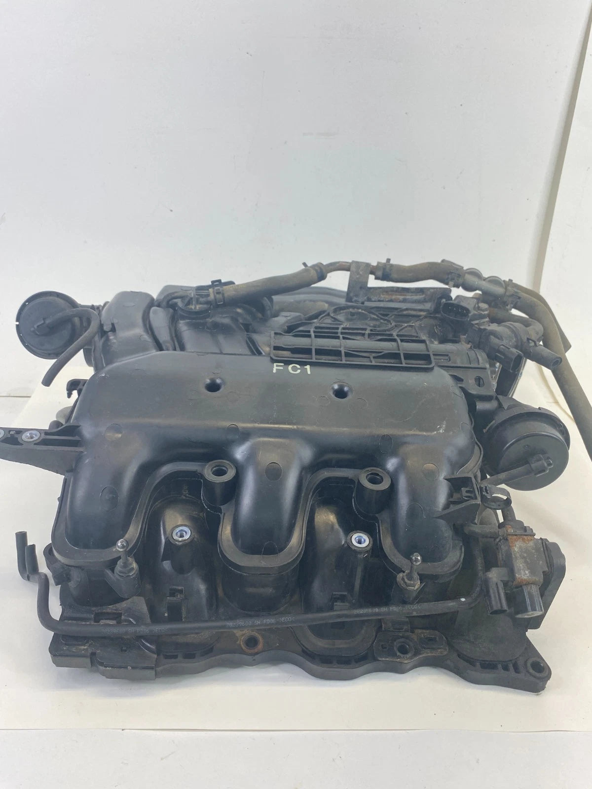 15 16 17 18 19 20 21 KIA SEDONA 3.3L V6 UPPER AIR INTAKE MANIFOLD ASSEMBLY OEM