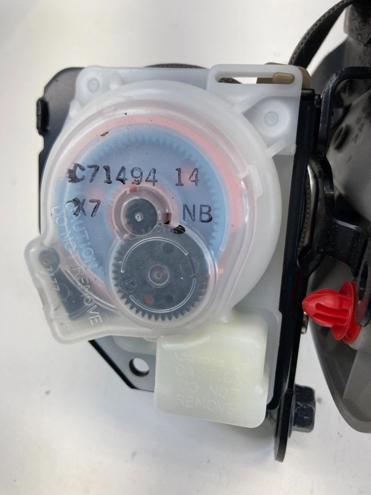 2011-2017 Nissan Quest Third Row Center Seat Belt Retractor Assembly OEM