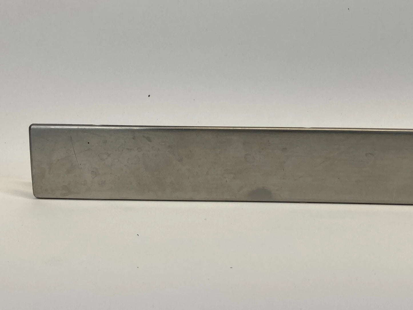 2002 2003 MERCEDES-BENZ ML 320 FRONT RIGHT DOOR SCUFF SILL TRIM PLATE OEM