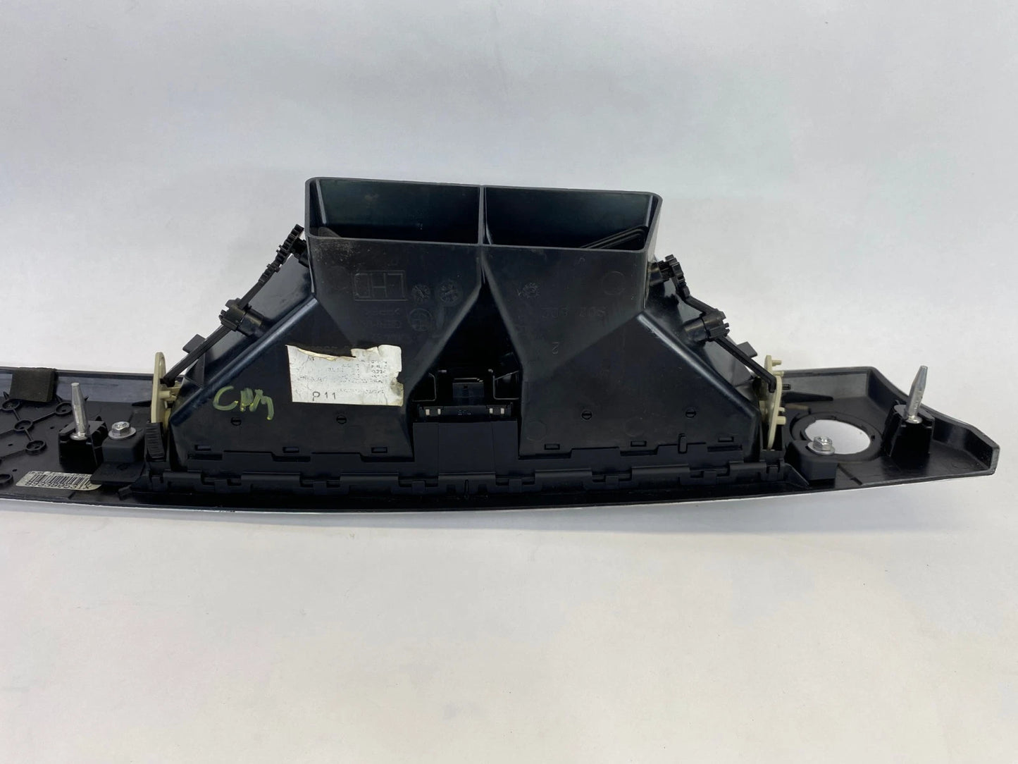07 08 BMW 335XI CENTER DASH AIR VENT PANEL W/ LOCK DTC HAZARD SWITCH 64229151166