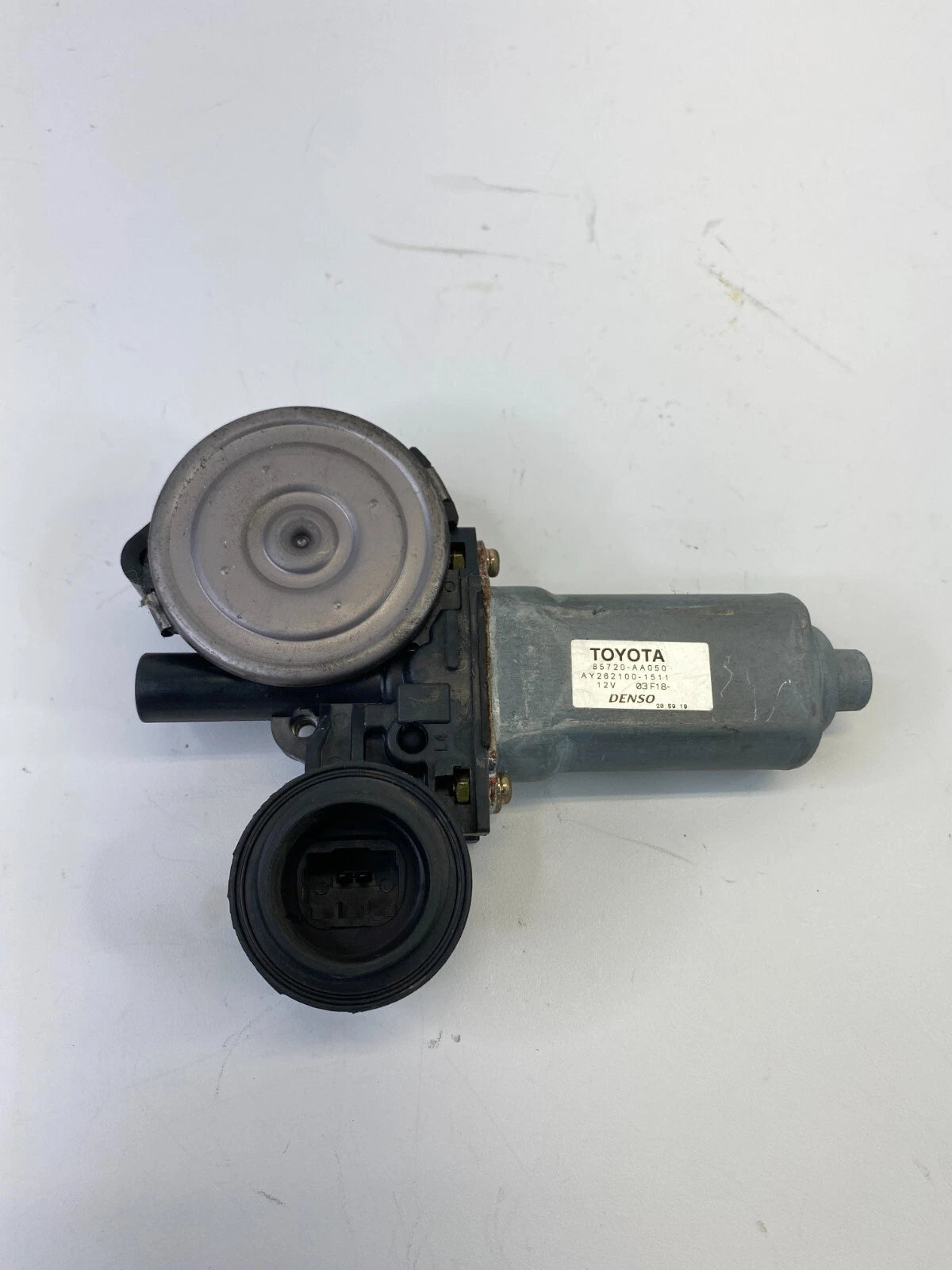 2002-2006 TOYOTA CAMRY REAR RIGHT SIDE DOOR POWER WINDOW MOTOR 85720-AA050 OEM